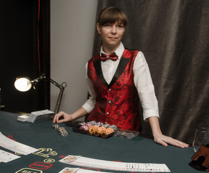 Аренда стола для игры в покер на презентации салона красоты в СПб